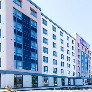 Premier Inn London Gatwick Airport - Manor Royal